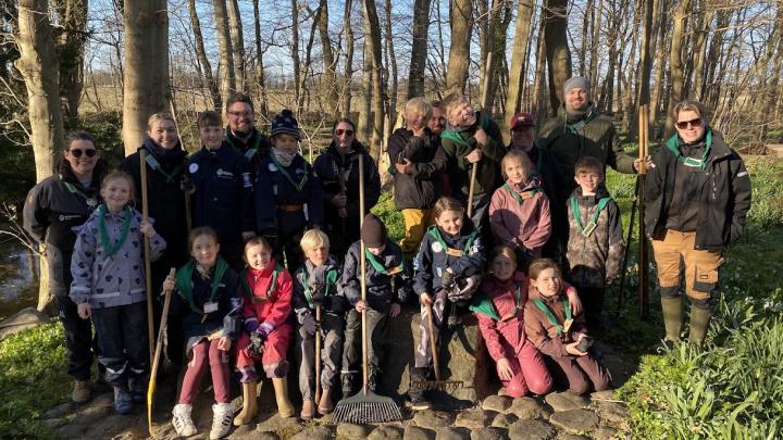 Fællesbillede af minierne efter et møde på Herfølge Skovkirkegård